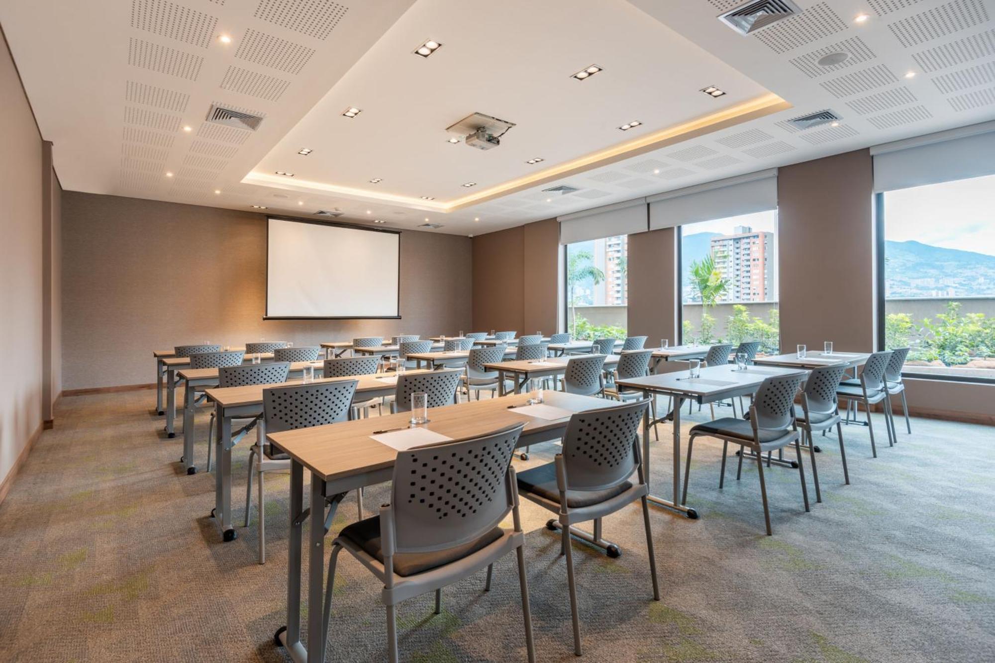 Fairfield By Marriott Medellin Sabaneta Hotel Itagui Exterior photo