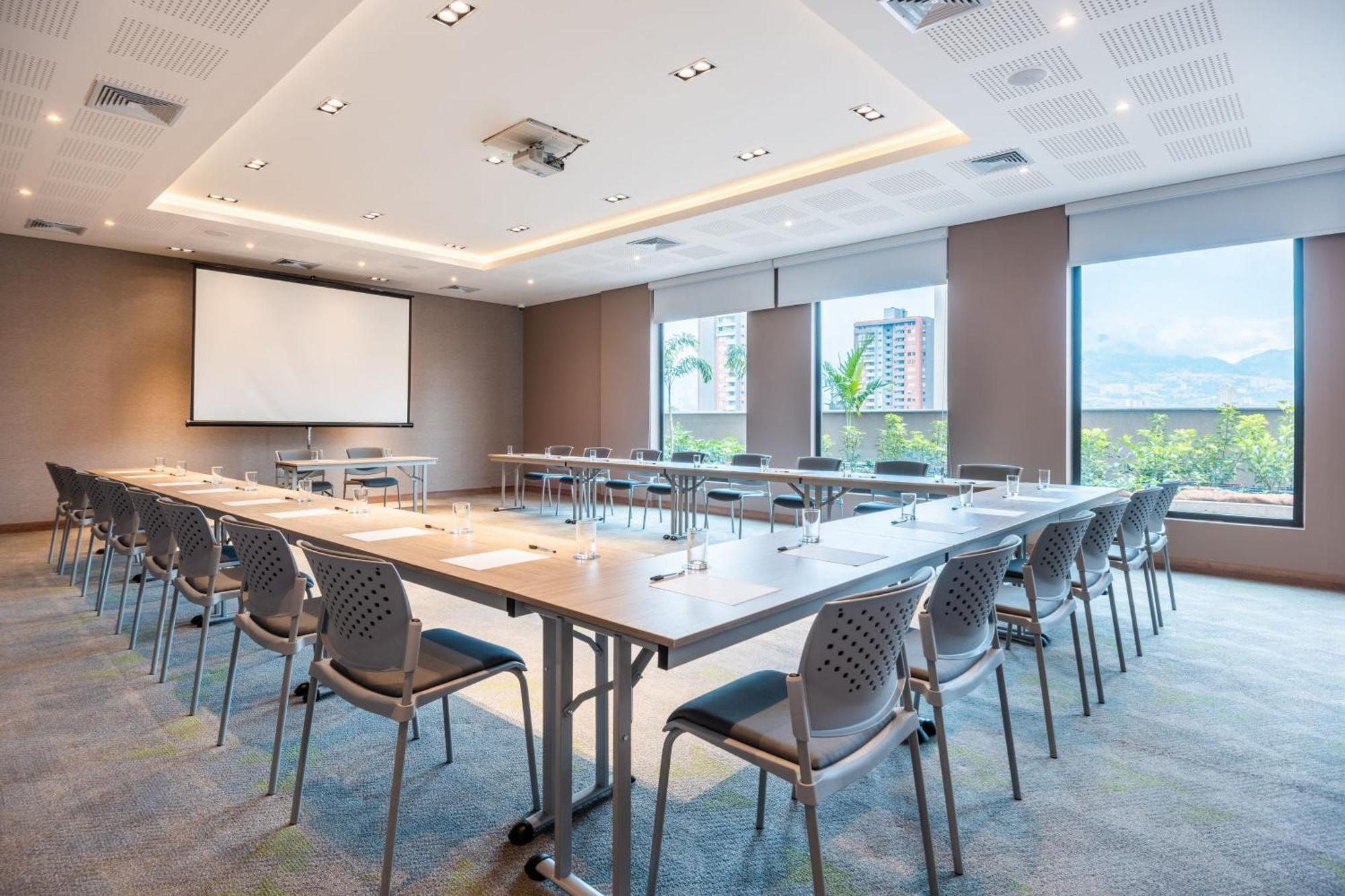Fairfield By Marriott Medellin Sabaneta Hotel Itagui Exterior photo